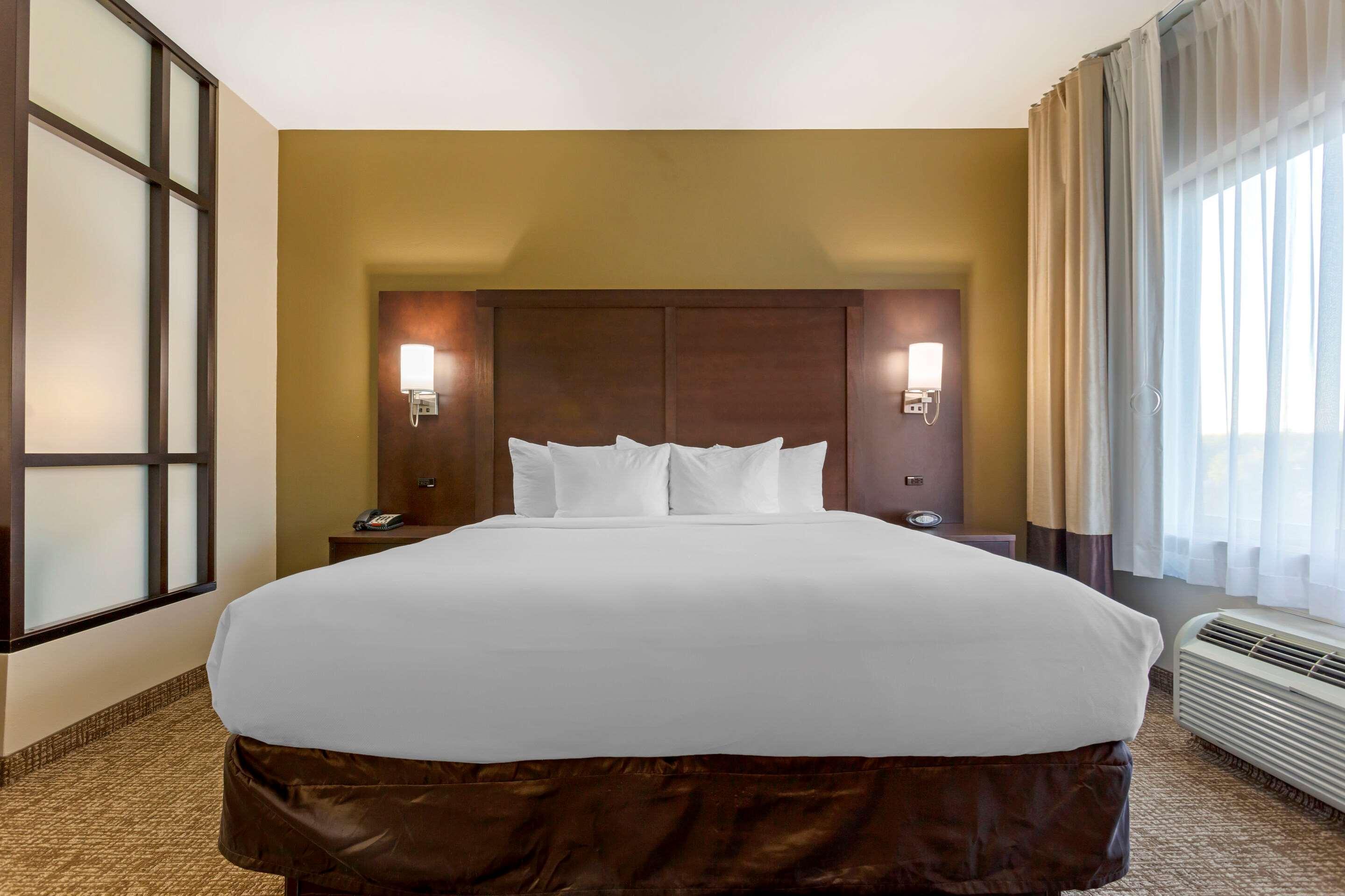 Comfort Suites Little Rock West Ngoại thất bức ảnh