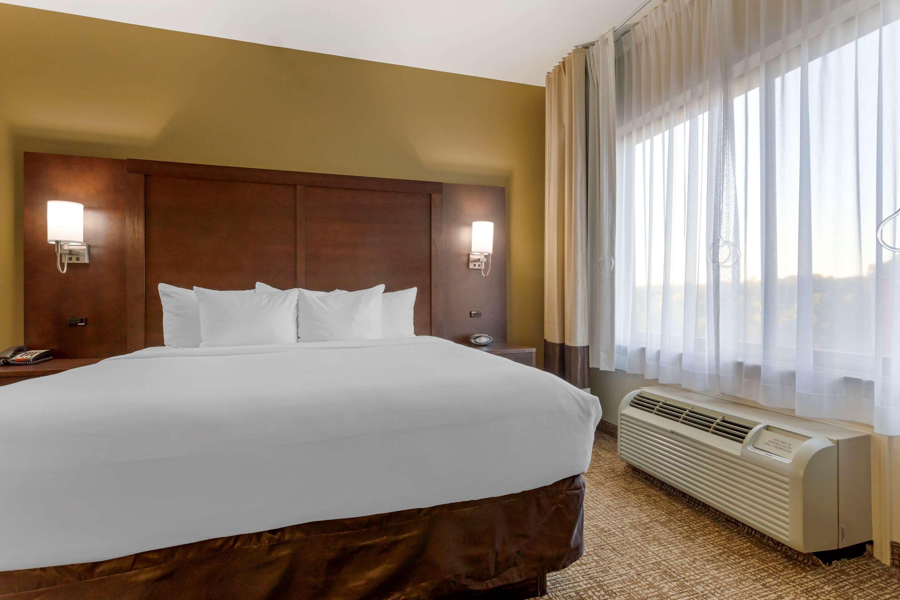 Comfort Suites Little Rock West Ngoại thất bức ảnh