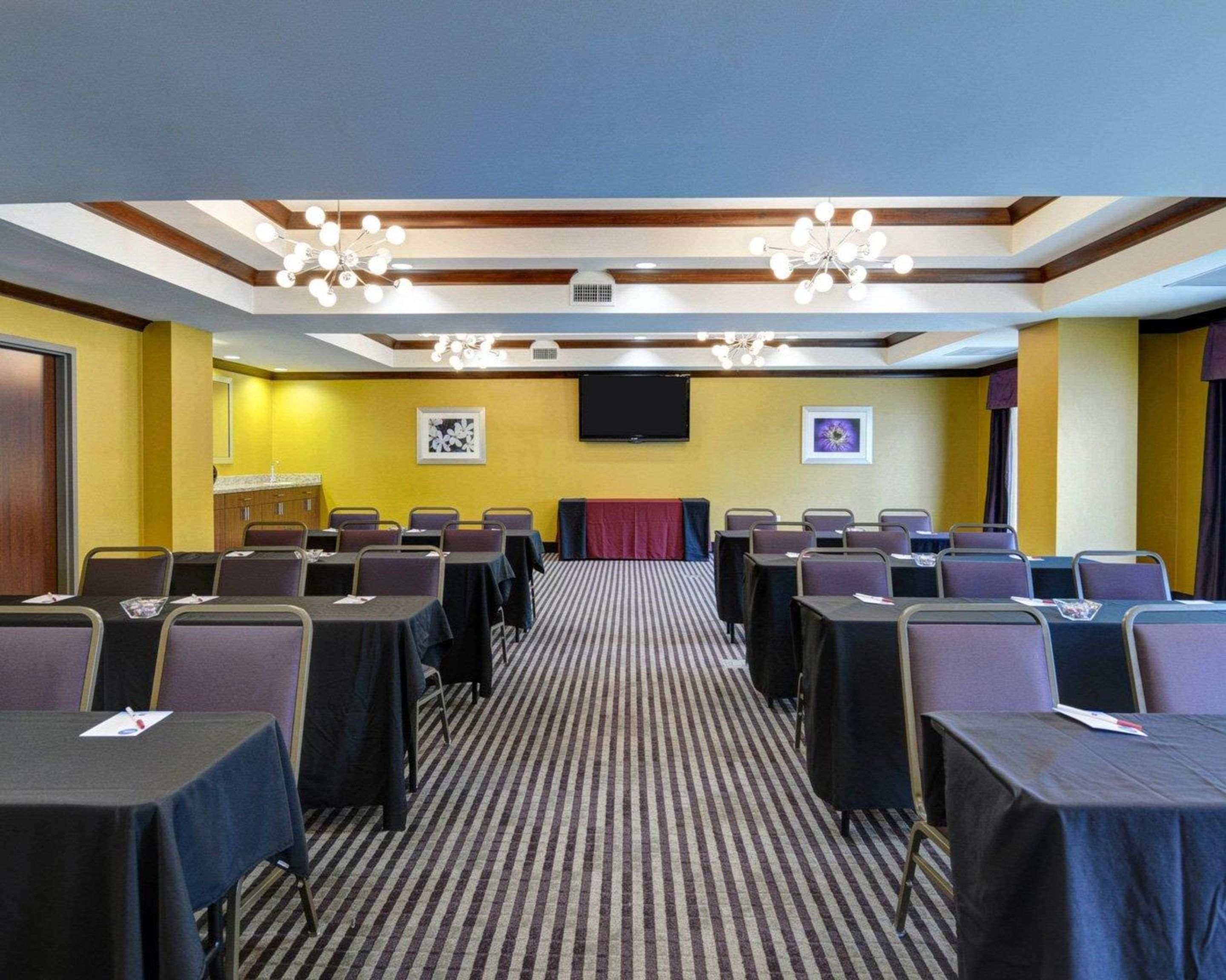Comfort Suites Little Rock West Ngoại thất bức ảnh